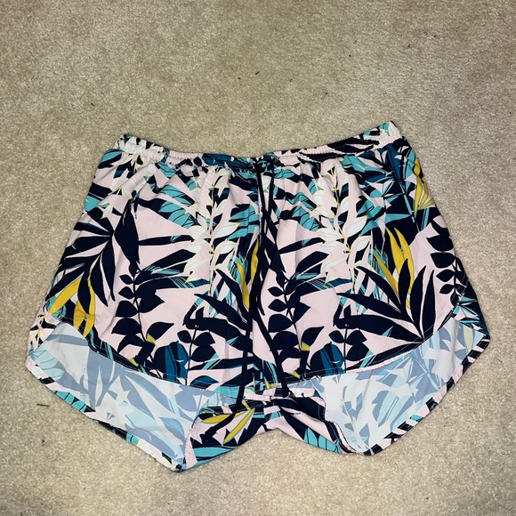 Old Navy Pants - old navy womens active wear shorts XL